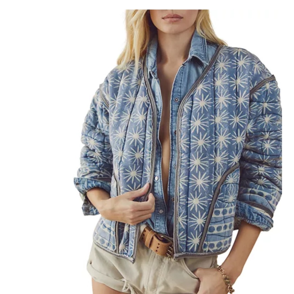 SOLD ON WHATNOT @ RI_CO 
We The Free Free People Kara Jacket